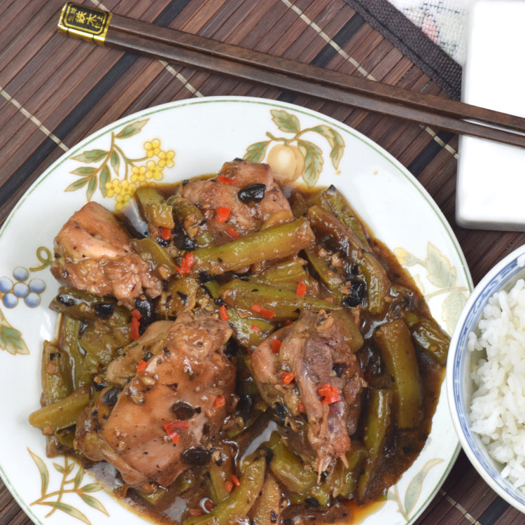 Bitter gourd with chicken