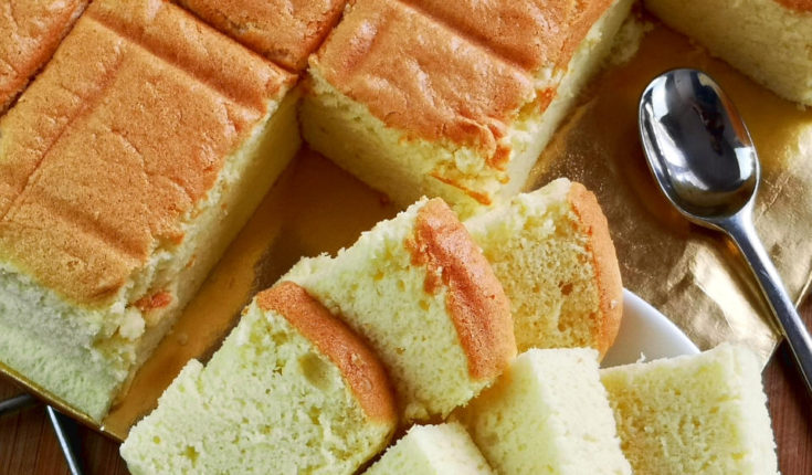 Japanese sponge cake is bouncy like a piece of sponge, with the soft and delicate texture resemble cotton when you tear it open. This articles will show you every detail of how to make Japanese cotton sponge cake. (with video).