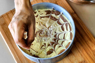 Marble cake - draw pattern