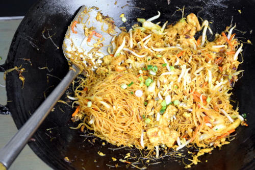 Singapore noodles: Final stage of stir-frying.