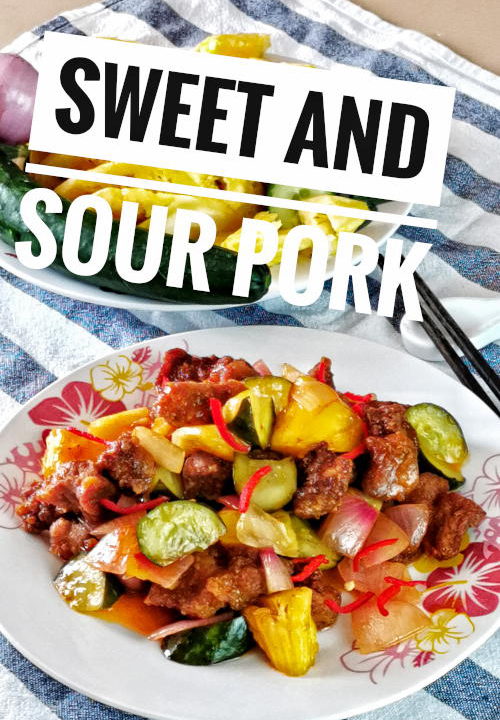 Sweet and sour pork 咕噜肉 is the traditional Chinese cuisine with a universal appeal. It is easy to prepare, kids friendly, which is perfect for any busy home cooks. The pork pieces are doused in a thick, spoon-coating sauce with a constant pull between sweet and sour. The deep fried pork is well balanced with the aesthetically pleasing combination of vegetables with will definitely set your stomach growling