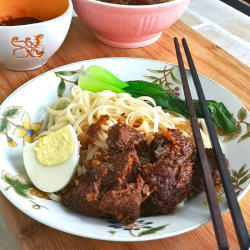 Taiwanese beef noodle soup