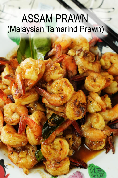 Prepare tamarind prawns (Assam prawns), a classic sweet and sour Nyonya recipe made with fresh tamarind pulp.