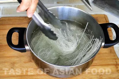 ants climbing a tree - glass noodles