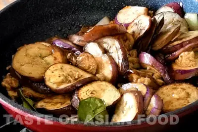 How to cook eggplant - return eggplant to pan